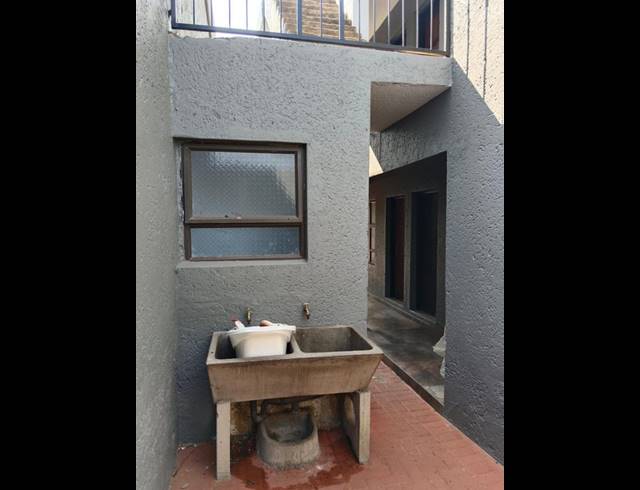 BUSINESS FOR SALE IN MAPETLA